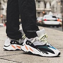 【正品】Adidas Yeezy Boost 700 "Wave Runner" 愛迪達灰藍皮革休閒百搭慢跑鞋B75571 歷史價格詳細信息