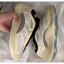 ADIDAS 男女 YEEZY 700 V3  FADE SALT 休閒鞋 質感 穿搭 科技感 - ID1674 歷史價格詳細信息