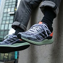 【豬豬老闆】ADIDAS 黑灰 迷彩 休閒 戶外 運動 雙邊水壺夾層 筆電夾層 加厚背帶 後背包 GN9880 歷史價格詳細信息