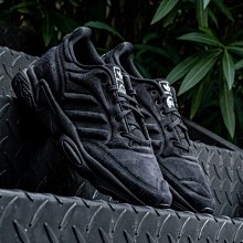[Butler] 優惠代購Adidas x Eric Emanuel Rivalry Hi OG 古典花紋F35092 歷史價格詳細信息