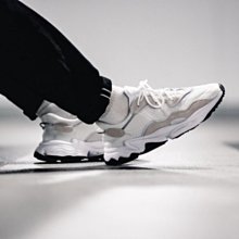 現貨 iShoes正品 Adidas Ozweego 情侶鞋 黑 復古 反光 穿搭 潮流 老爹鞋 休閒鞋 EE6999 歷史價格詳細信息