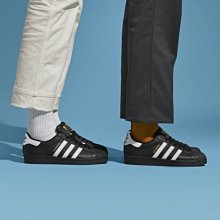 現貨 iShoes正品 Adidas 男款 黑 白 排汗 休閒褲 長褲 運動褲 愛迪達 三條線 褲子 GN8844 歷史價格詳細信息