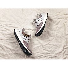 Adidas Ultra Boost 4.0 白綠彩虹 麻將牌 成都 休閒運動慢跑鞋 男女鞋 BY1756 歷史價格詳細信息