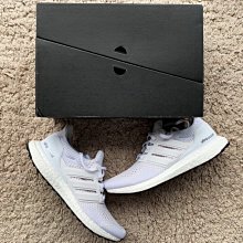 【正品】adidas Uitra Boost 2021 愛迪達白涂鴉潮流慢跑鞋 GY5556男女鞋 歷史價格詳細信息