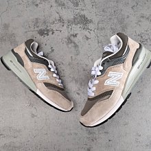NEW BALANCE 997 元祖灰 奶油色 復古 慢跑鞋 經典 男女 CM997HCA CM997HCB DOT聚點 歷史價格詳細信息