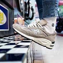 New Balance 990 男女 灰綠 復古 美國製 運動鞋 休閒鞋 M990KBM2 歷史價格詳細信息