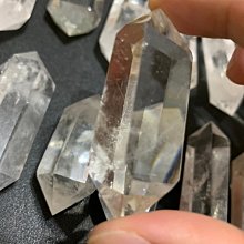 兆鑫生活館-貨幣收藏-菲律賓 2022 年1000 PESO 菲幣披索 塑膠鈔一枚 老鷹圖案 新發行~(95新) 隨機 歷史價格詳細信息