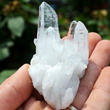 天然白水晶晶簇  晶牙閃亮 規格71*62*52mm  重204克 水晶 擺件 文玩 二手【紫竹齋】568 歷史價格詳細信息