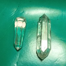 晶玉堂** 天然白水晶---祥獅擺件---清料天然白水晶**46公克 歷史價格詳細信息