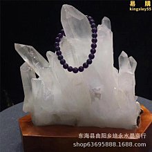 天然白水晶原石觀賞石擺件。晶體透亮猶如冰塊，顏色極美，大自然億萬年的結晶。黃水晶主財運，有財富之石美譽.家居擺設鎮宅，辦公擺設旺事業 歷史價格詳細信息