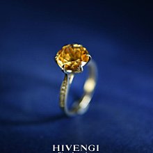 玫瑰藤水晶戒指(粉) 以線條勾勒出玫瑰藤蔓曲線之美，金屬鑲上眾多水鑽＃223粉紅玫瑰與 #001白鑽 歷史價格詳細信息