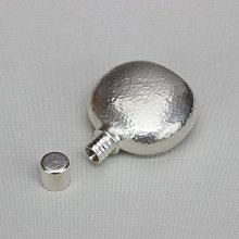 隨身酒壺銀器時代  純銀手工錘紋亮面便攜酒壺儲酒壺 S999純銀便攜式水壺 歷史價格詳細信息