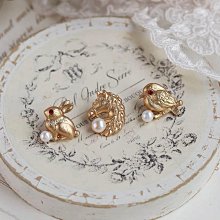 胸針 別針 小雛菊胸針女胸花高檔徽章開衫扣裝飾小別針防走光扣時尚百搭配飾 衣服配飾-寶島百貨 歷史價格詳細信息