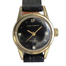 芝柏錶GP Girard-Perregaux Laureato 42mm（2023年） 歷史價格詳細信息
