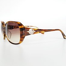 原廠真品【經典人氣單品 】BURBERRY 博柏利 永恆經典 菱形格紋 輕薄棉衣 黃金甲棉服/外套/風衣/夾克 歷史價格詳細信息