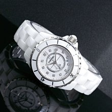 CHANEL *J12 白色陶瓷/18YG黃金 11P  index 鑽石 *女款手錶????全配；此收藏款⋯漲幅高！ 歷史價格詳細信息