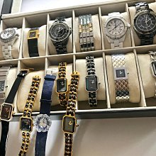 【附原廠盒】最新款 卡瑞恩 真日期 真星期  磨砂面板 獨特設計款 ☆匠子工坊☆【K0093】 歷史價格詳細信息