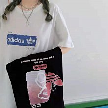 現貨熱銷-Adidas 三葉草 短T 短袖 上衣 白 白色 小Logo 花 鬱金香 手拿花 FL4066 三條線 歷史價格詳細信息