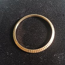 68273 68278 中型精鑲天然鑽石金字塔圈 每顆約2分 總重1.15錢 黃K金材質 附店保 大眾當舖 編號L547 歷史價格詳細信息