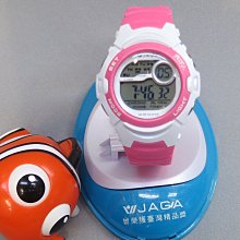 JAGA 捷卡 防水可游泳 冷光照明 小巧女錶 多功能運動電子錶 鬧鈴 計時碼錶 M1199-AG(黑粉)【時間玩家】 歷史價格詳細信息