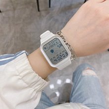 特賣]兒童電動汽車 可坐大人1到6歲兒童遙控電動車 四驅電動車 四輪玩具車 可充電童車 歷史價格詳細信息