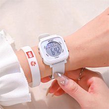 兒童手錶方形女學生氣質簡約運動夜光震動鬧鐘電子手錶男 歷史價格詳細信息