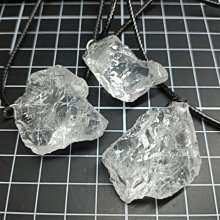 《覺醒之年》│奇幻基地│蘇珊．哈伯德  八成新、無劃記、無章釘、(Q7081) 【一品冊】 歷史價格詳細信息