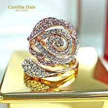 玫瑰藤水晶戒指(粉) 以線條勾勒出玫瑰藤蔓曲線之美，金屬鑲上眾多水鑽＃223粉紅玫瑰與 #001白鑽 歷史價格詳細信息