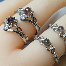 《精品百貨》天然漂亮漸層紫水晶手排 ~重量31.2克(隨機出貨) 歷史價格詳細信息