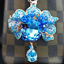 奇士水晶-特殊原礦稀有千層藍針金字塔骨幹晶柱-顯針狀金字塔向上層疊-不照光六面都能看見金字塔-附專用實木底座 歷史價格詳細信息