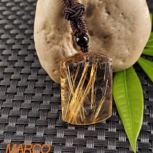 天然鈦晶水滴吊墜 寬板鈦晶 髮絲粗又順，顏色金黃，尺寸約15.8*11.7*8.9mm 此物屬高檔貨 售出不退換 歷史價格詳細信息