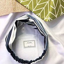 正韓彈性鬆緊褶皺坑條 翻領長Tee 落地寬褲 套裝 2色 YUPPIE 預購商品 0905 歷史價格詳細信息