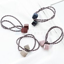 storm小方塊收藏手表魚眼手表中古手表 朱砂紅盤 全新未使用收藏保存品 實物如圖 品相自判 鏡面是凸起球面設計的 伸縮 歷史價格詳細信息