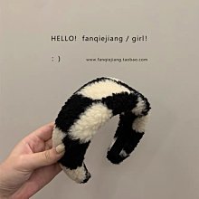 ［ ohya梨花 ］韓國帶回♡最新春夏新款名媛性感名媛奢華穿搭名牌風亮晶晶釘珠鑲鑽珠片刺繡造型棒球外套 歷史價格詳細信息