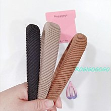 ROGI 澎澎八瓣花撞色格編織長方型手提包/購物袋-0607預購 歷史價格詳細信息