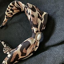 緞面蝴蝶結髮箍 純色髮箍 蝴蝶結髮箍 復古蝴蝶結髮箍 緞面淑女髮箍 髮箍 頭箍 學院風頭箍 髮飾用品 大蝴蝶結髮箍 髮箍 歷史價格詳細信息