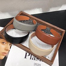 品牌VIP經典贈品MAKE UP系列???? CHANEL 香奈兒 超美 黑色 金扣 改造口紅包 硬包 小廢包 斜背包 歷史價格詳細信息