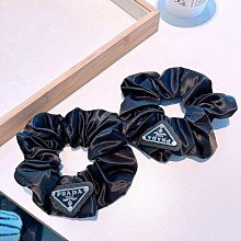 VIP 禮物 CD Dior 美妝禮品精美logo胸針 歷史價格詳細信息