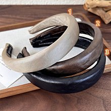 {朵朵韓飾} C3306 韓國直送(正韓)-法式氣質彩色蝴蝶結牛仔蕾絲花邊大腸圈髮束(二色) 歷史價格詳細信息