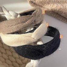 {菲兒韓國飾品} C3282 韓國直送(正韓)-法式氣質純色泡泡雲朵褶皺髮箍(三色) 歷史價格詳細信息