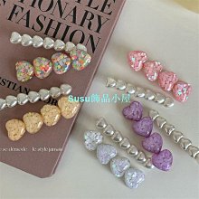 甜美風滿版愛心手寫英字印花破洞設計短袖圓領T恤(白L-3L)-T399熊衣褲語 歷史價格詳細信息