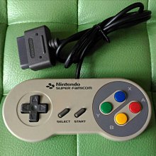 超級任天堂 原廠日製主機*1、原廠手把*2、日卡遊戲*6、Gameboy 轉接卡*1、 原廠公事包*1 組合 出售 歷史價格詳細信息