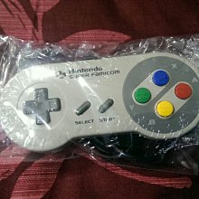 超級任天堂 原廠日製主機*1、原廠手把*2、日卡遊戲*6、Gameboy 轉接卡*1、 原廠公事包*1 組合 出售 歷史價格詳細信息
