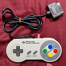 超級任天堂 原廠日製主機*1、原廠手把*2、日卡遊戲*6、Gameboy 轉接卡*1、 原廠公事包*1 組合 出售 歷史價格詳細信息