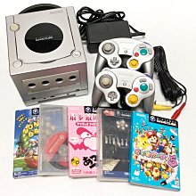 任天堂 NGC Nintendo GameCube 主機、手把*2、遊戲*5、Gameboy GBA 轉接卡座*1 出售 價格比較,價格查詢,歷史價格詳細信息