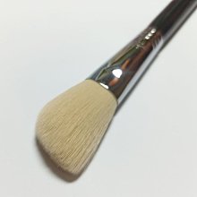 F40 斜角修容刷／腮紅刷／打亮刷 (類似 刷具 sigma 款，雨潼，琴制，受受狼可參考) 歷史價格詳細信息