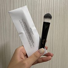 YSL 訂製隨身底妝刷 - 贈YSL化妝包(隨機出貨) 現貨 廠商直送 歷史價格詳細信息