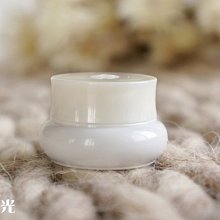 【∮魔法時光∮】Whoo 后 黑色壓克力 隨身攜帶補妝鏡 巧魔鏡 巧妝鏡 隨身鏡 附黑色絲絨logo絨布套攜帶外出便利 歷史價格詳細信息