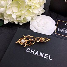 【熱賣精選】2023CHA   香  同步上新別針 珍珠水鑽胸針胸花明星大牌同款 歷史價格詳細信息