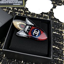 倉庫直銷#香 愛心光面手鐲 鑲鑽鏤空字母手環 開口手鐲 編號5083 歷史價格詳細信息